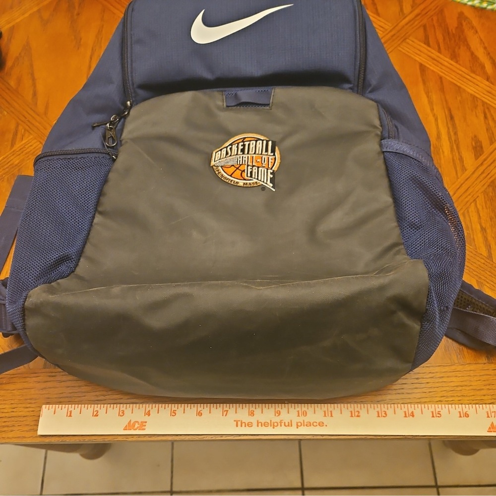 Nike Backpack - Picture 5 of 6